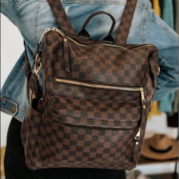 brown checkered backpack